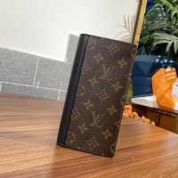 Louis Vuitton | Brazza wallet