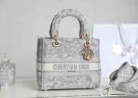 CHRISTIAN DIOR LADY D-LITE