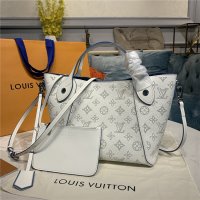 Louis Vuitton Hina PM Mahina