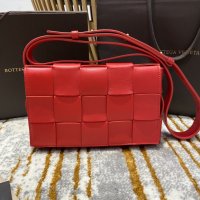 BOTTEGA VENETA CROSSBODY BAG red