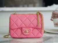 Chanel HANDBAG pink