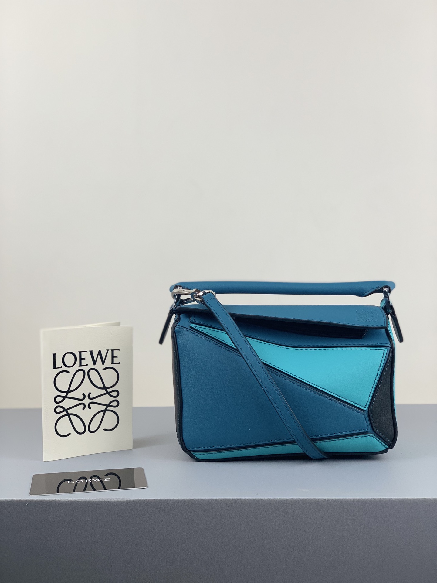 LOEWE HANDBAG Blue