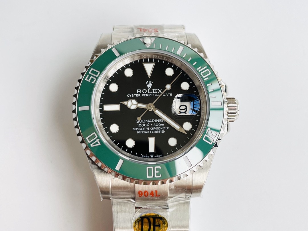 Rolex Oyster Perpetual Submariner Date V12 Edition