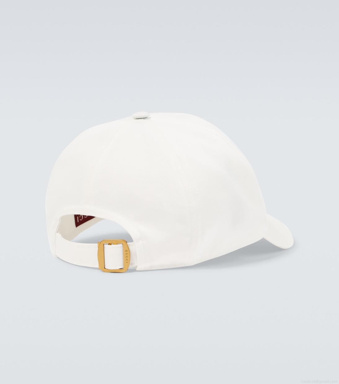 GucciLogo embroidered cotton baseball cap