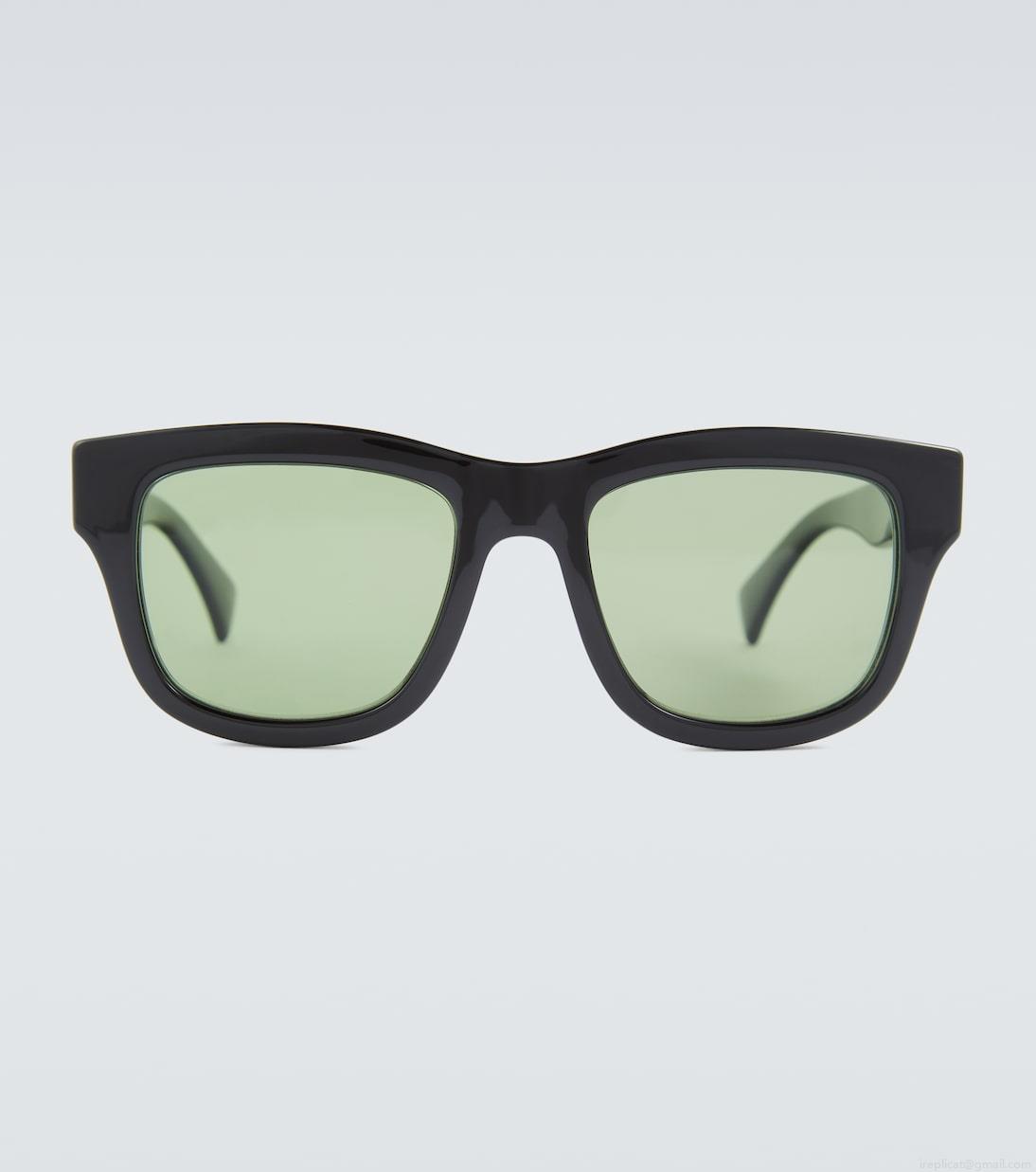 GucciSquare sunglasses