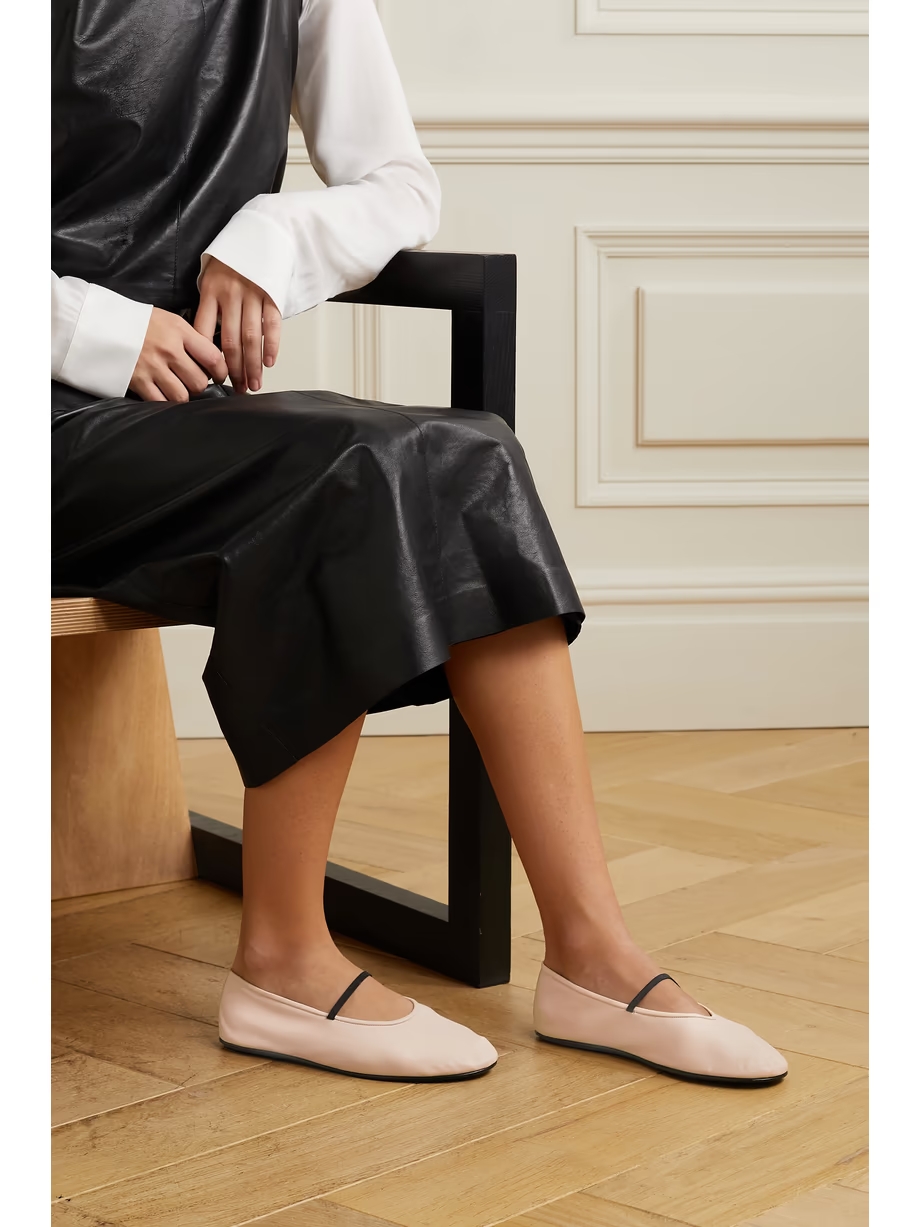 Elastic leather ballet flats