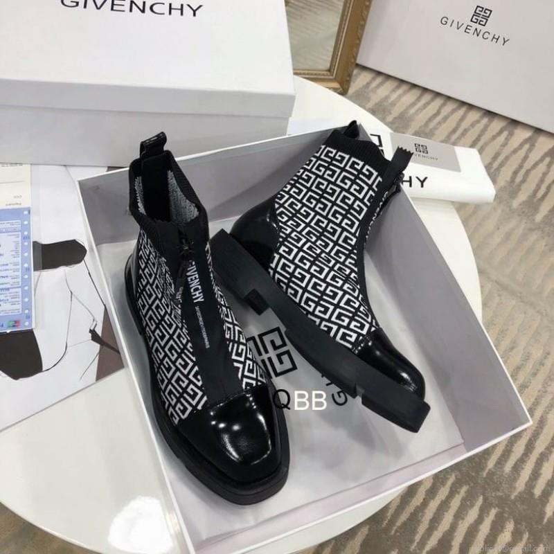 Givenchy short boots Woman Ts GIVENCHY 121105 sz35-40QL