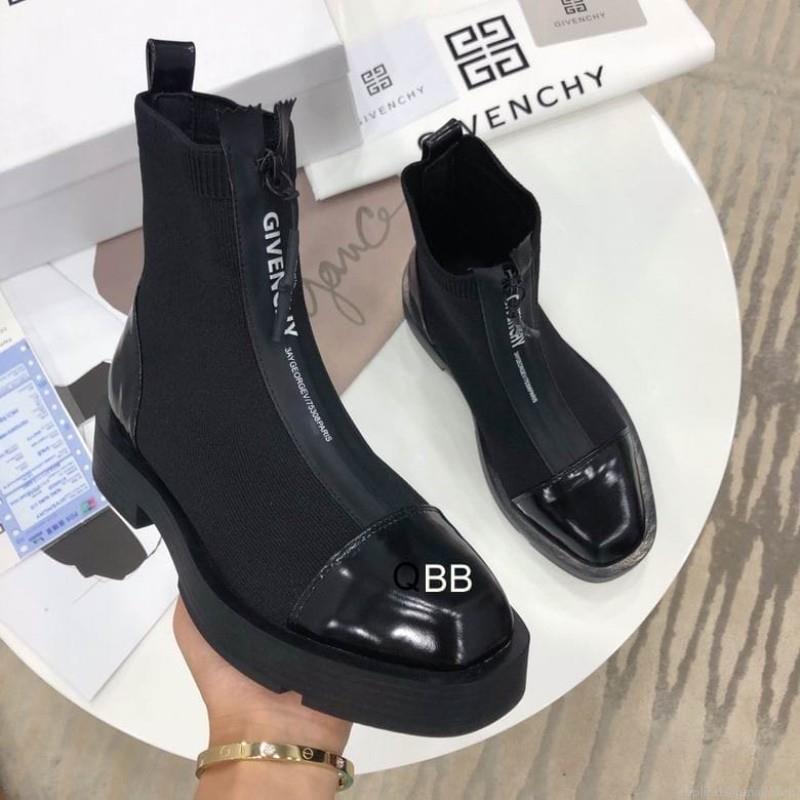 Givenchy short boots Woman Ts GIVENCHY 121104 sz35-40QL