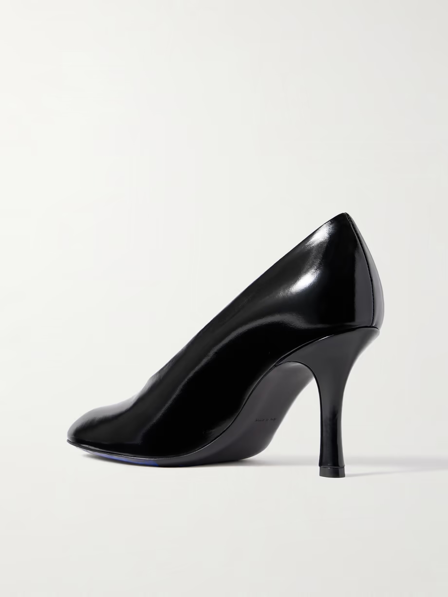 Glossed-leather pumps