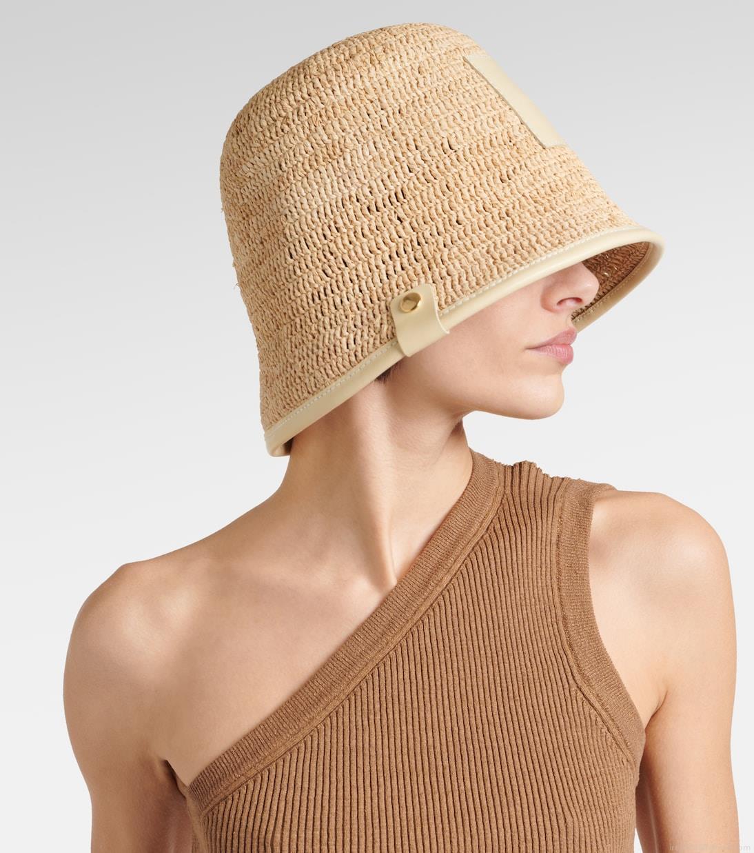 JacquemusLe Bob Soli logo raffia bucket hat